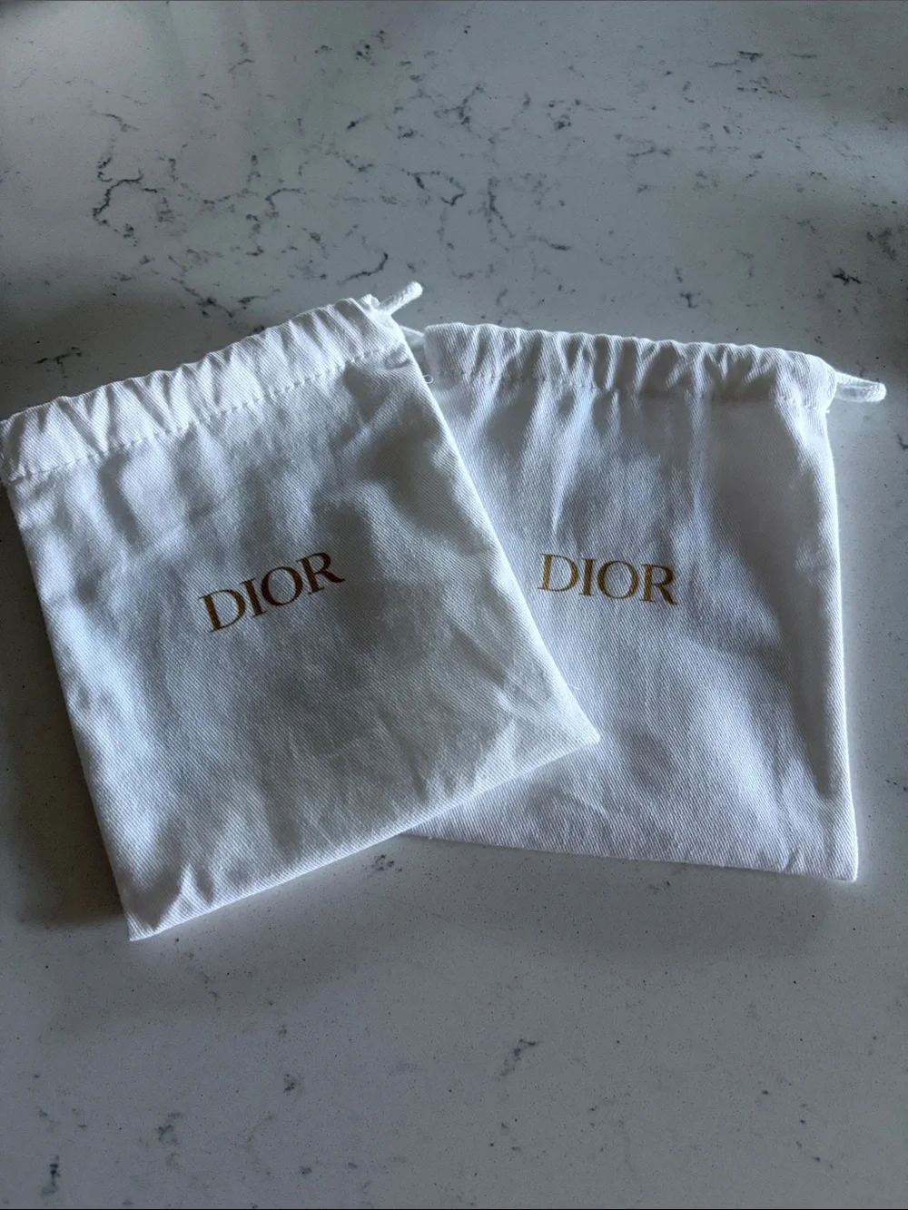 2 Dior White Cotton Beauty Dust Drawstring Bags